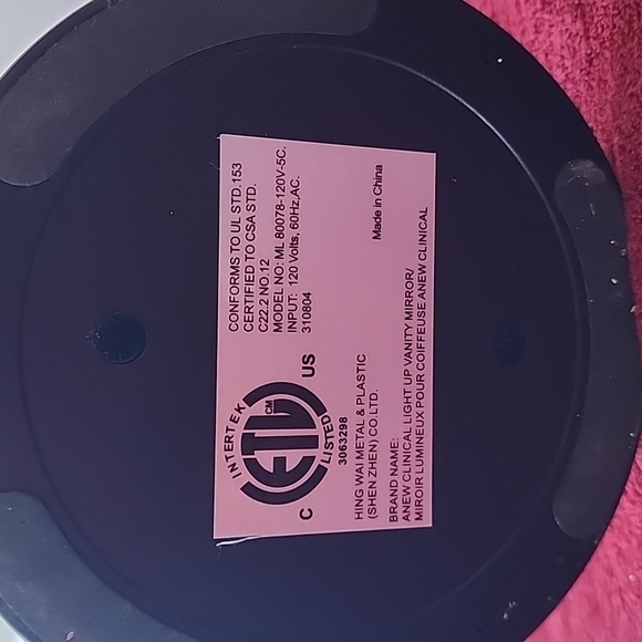 Intertek Double Sided Makeup Mirror. - Picture 10 of 10